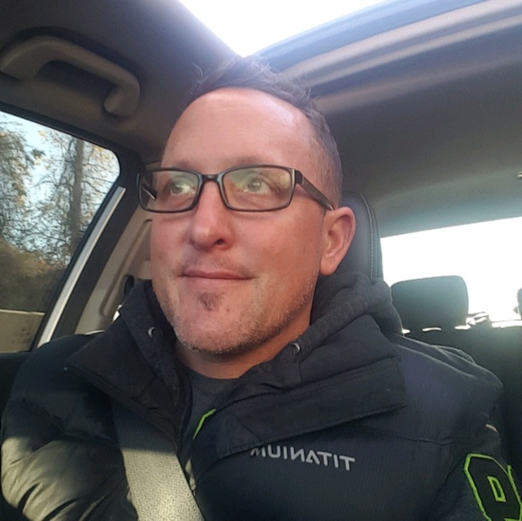 Meet your Posher, Eric - Picture 5 of 5